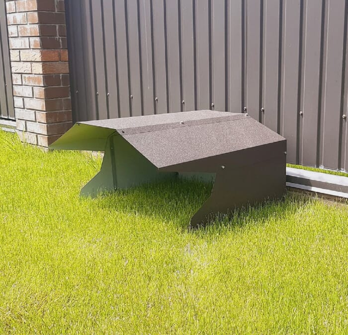 Robotic lawn mower storage with metal roof | brown | Lawnmower shed